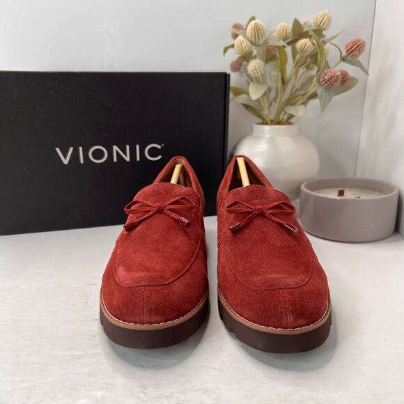 Vionic Finley Slip On Comfort Shoes Suede Loafers Syrah Red Women 9 NWB - Picture 2 of 11